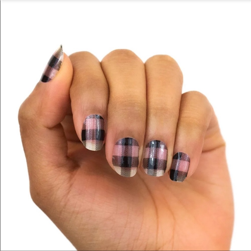 *Retired* Color Street: Plaid About You | Fall Winter Preppy Clear Overlay - Picture 7 of 9